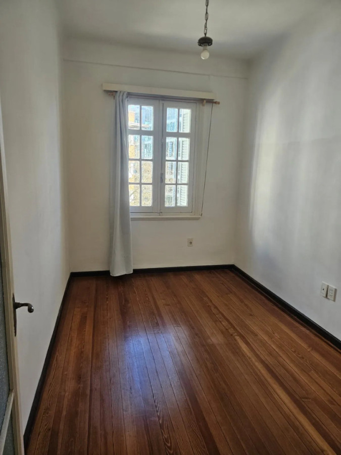 Apartamento ID.13103 - Alquiler Apartamento A Nuevo De 2 Dormitorios 2 Baños En Centro