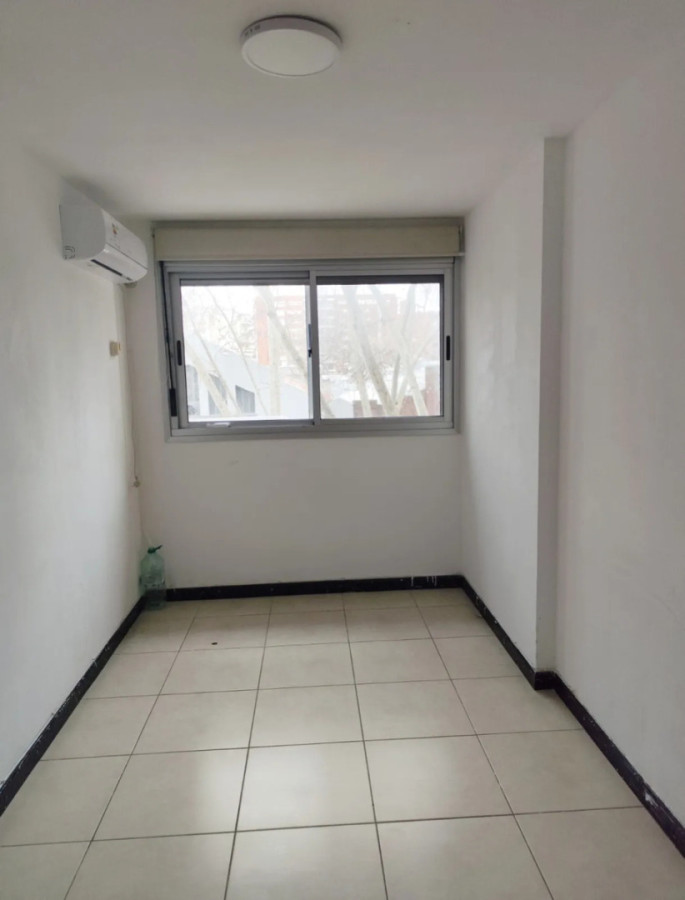 Apartamento ID.13152 - Alquiler Apartamento De 2 Dormitorios Excelente Condiciones En Aguada