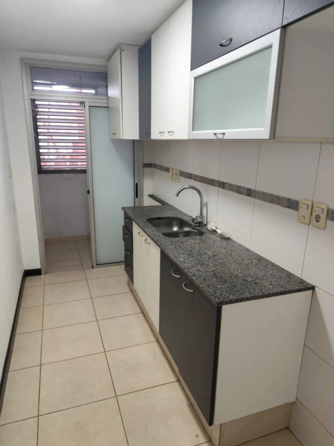 Apartamento ID.13152 - Alquiler Apartamento De 2 Dormitorios Excelente Condiciones En Aguada