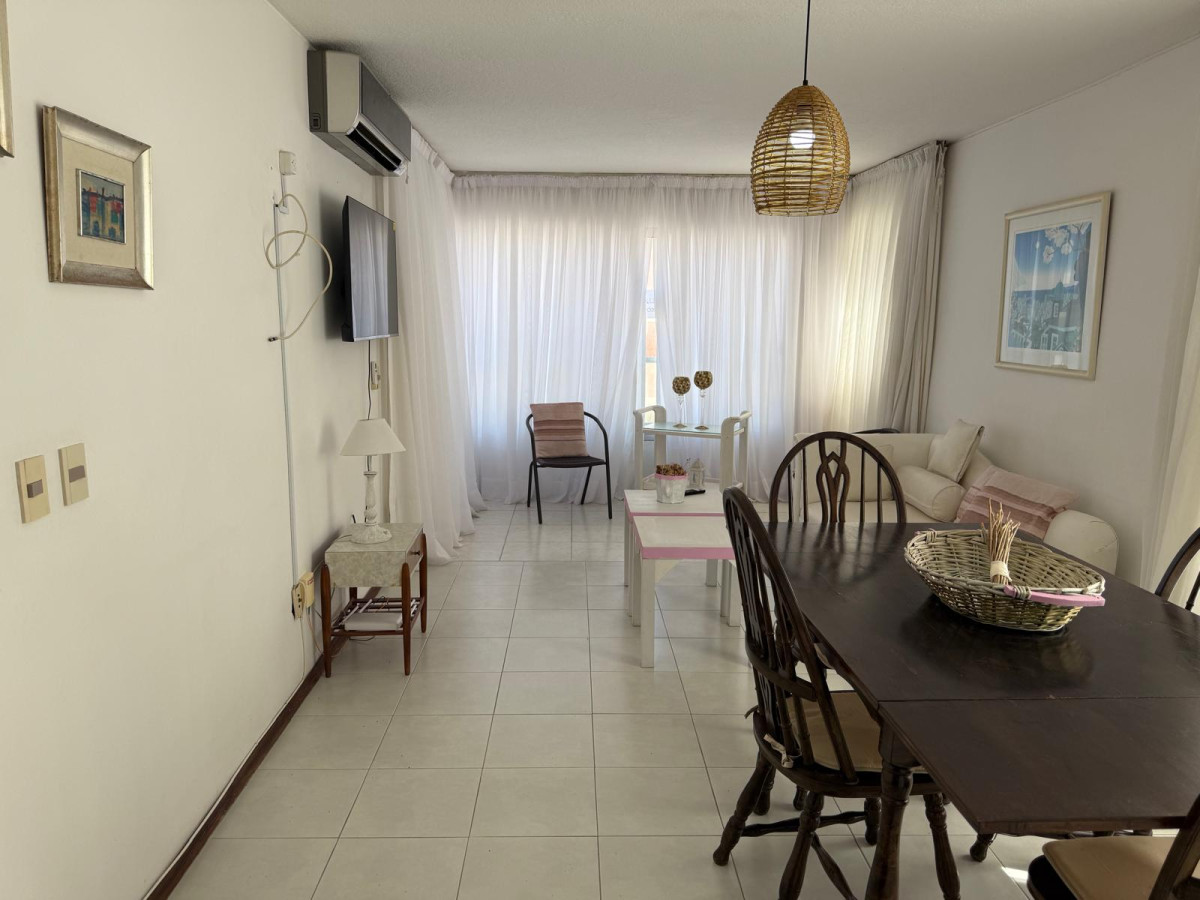 Apartamento ID.13158 - Venta O Alquiler Por Quincena Apartamento Amoblado 2 Dormitorios Garaje En Punta Del Este