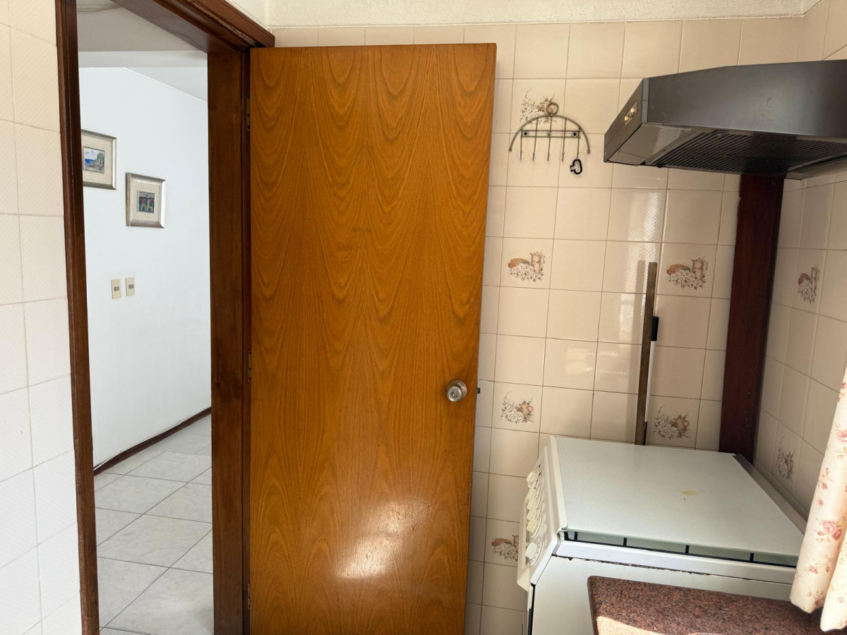 Apartamento ID.13158 - Venta O Alquiler Por Quincena Apartamento Amoblado 2 Dormitorios Garaje En Punta Del Este