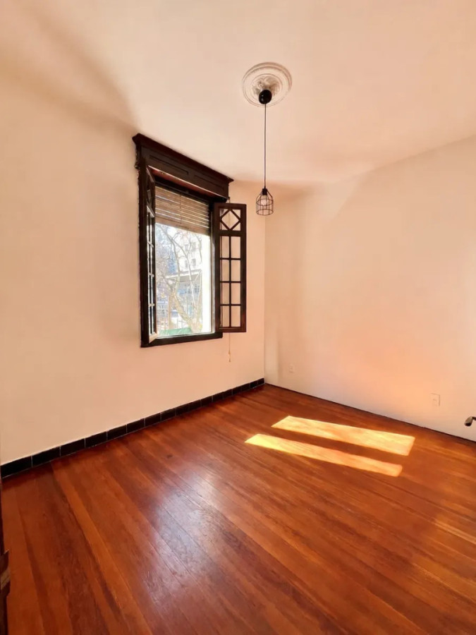 Apartamento ID.13161 - Alquiler Apartamento De 3 Dormitorios 2 Baños Con Patio En Cordón