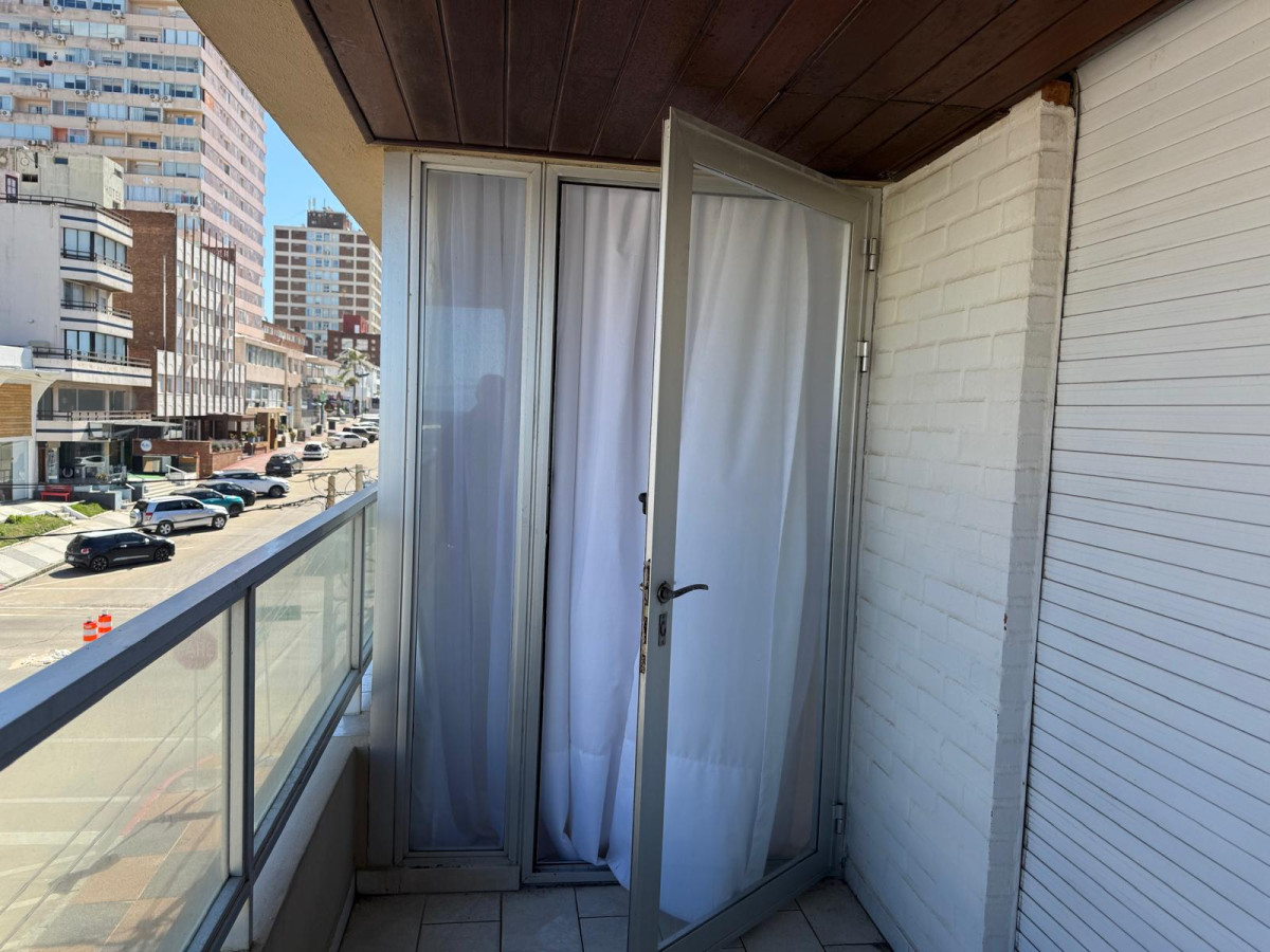 Apartamento ID.13163 - Venta O Alquiler Por Quincena Apartamento Amoblado 2 Dormitorios Garaje En Punta Del Este
