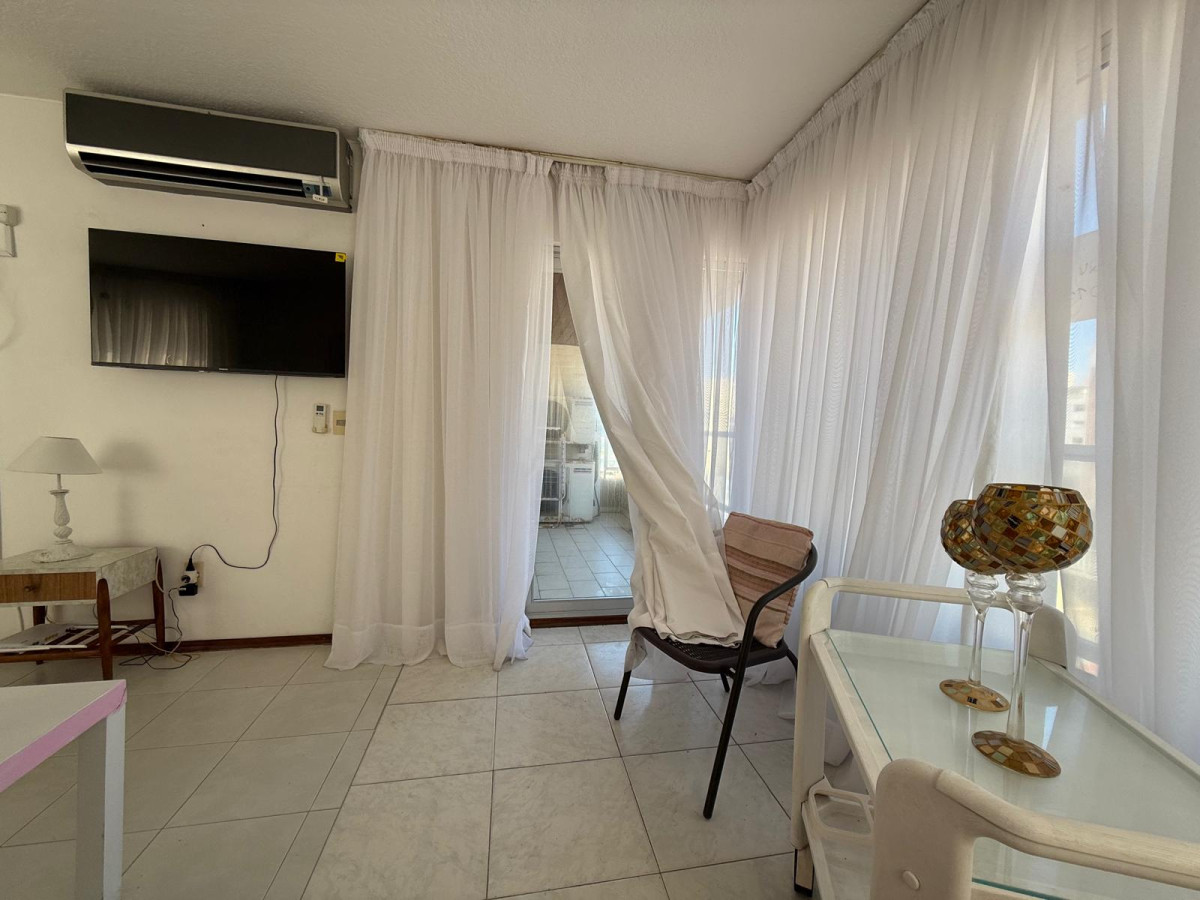 Apartamento ID.13163 - Venta O Alquiler Por Quincena Apartamento Amoblado 2 Dormitorios Garaje En Punta Del Este