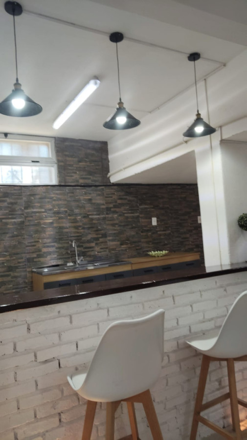 Apartamento ID.13165 - Alquiler Apartamento Remodelado A Nuevo Ubicado En Subsuelo 3 Dormitorios En La Comercial