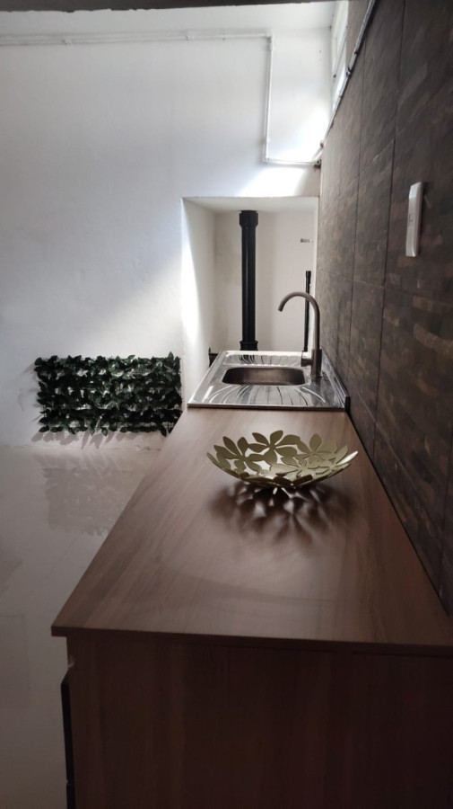 Apartamento ID.13165 - Alquiler Apartamento Remodelado A Nuevo Ubicado En Subsuelo 3 Dormitorios En La Comercial
