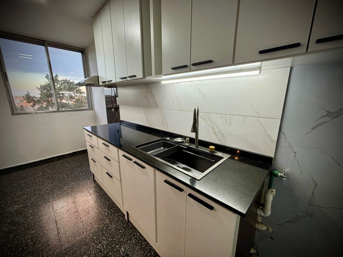 Apartamento ID.13226 - Venta Apartamento A Nuevo Muy Luminoso 3 Dormitorios En Malvin Norte