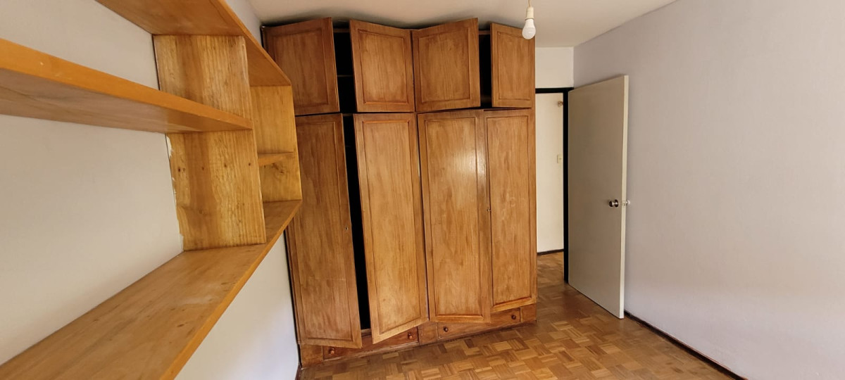 Apartamento ID.13235 - Venta Apartamento Con Renta De 2 Dormitorios Al Frente En Centro