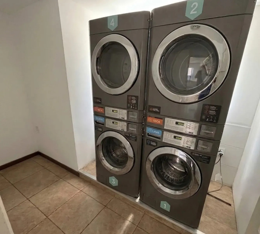Apartamento ID.12480 - Alquiler Monoambiente Luminoso Buena Ubicación Parque Rodó