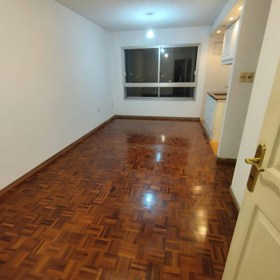 Apartamento ID.13131 - Alquiler Apartamento 1 Dormitorio En Pocitos Nuevo Casi Nuevo