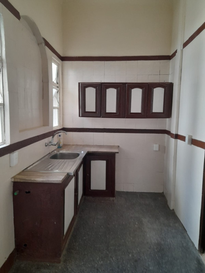 Apartamento ID.8440 - Alquiler Apartamento 5 Dormitorios En Centro