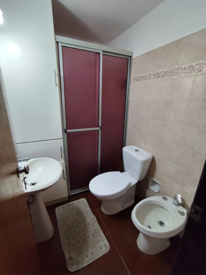 Apartamento ID.12573 - Alquiler Apartamento De 2 Dormitorios Al Frente En Unión