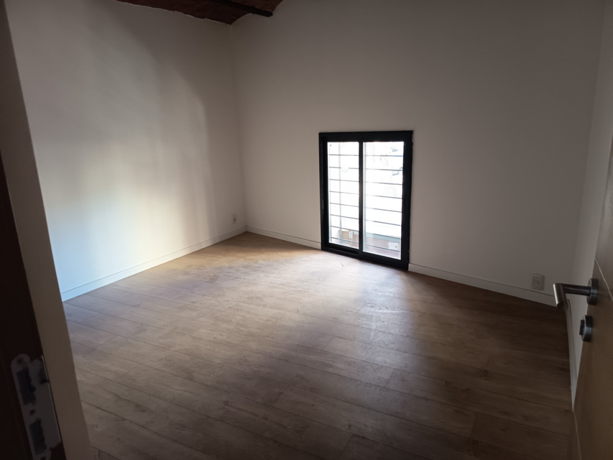 Apartamento ID.12715 - Venta Apto Casa Duplex Cordón 1 Dormitorio Azotea Reciclado