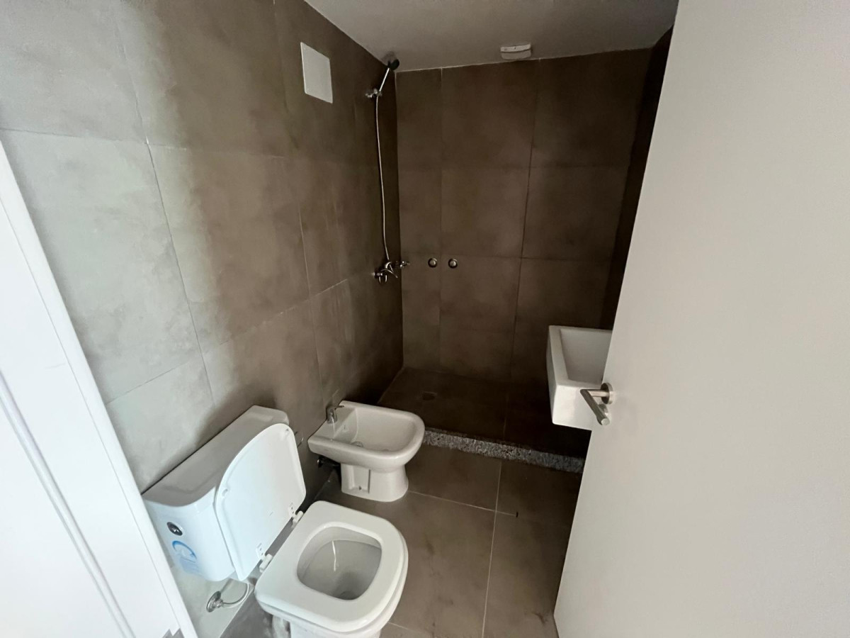 Apartamento ID.6571 - Venta Apartamento A Estrenar Centro 2 Dormitorios Terraza