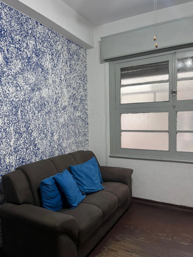 Apartamento ID.12555 - Venta Apartamento De 1 Dormitorio Con Balcón En Ciudad Vieja