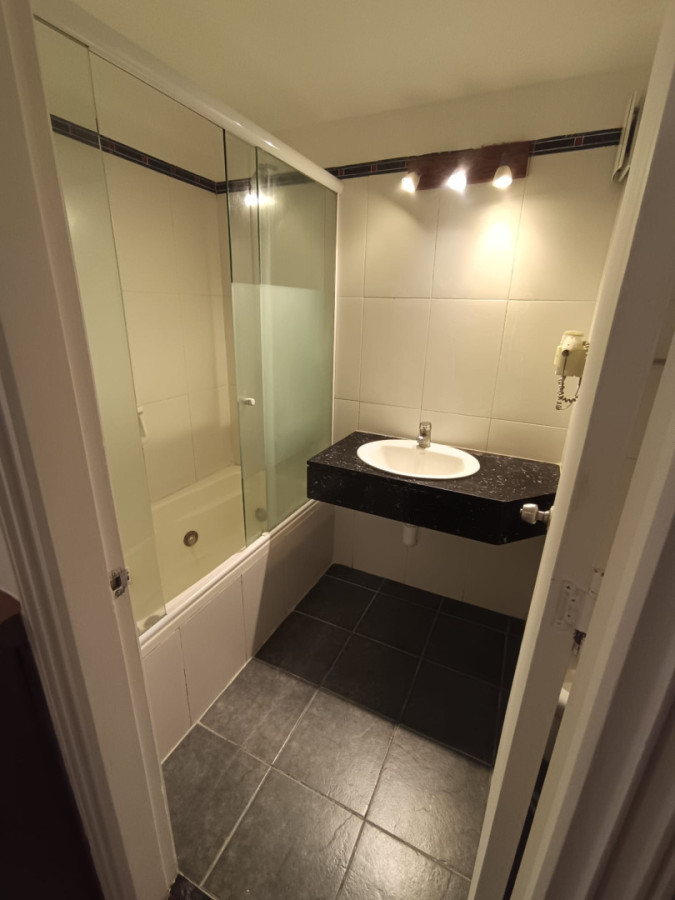 Apartamento ID.12918 - Se Vende O Alquila Monoambiente Reacondicionado Pleno Centro
