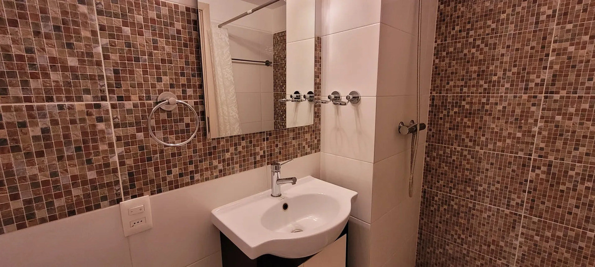 Apartamento ID.13171 - Alquiler Apartamento De 1 Dormitorio Al Frente A 2 Cuadras De La Rambla En Malvin