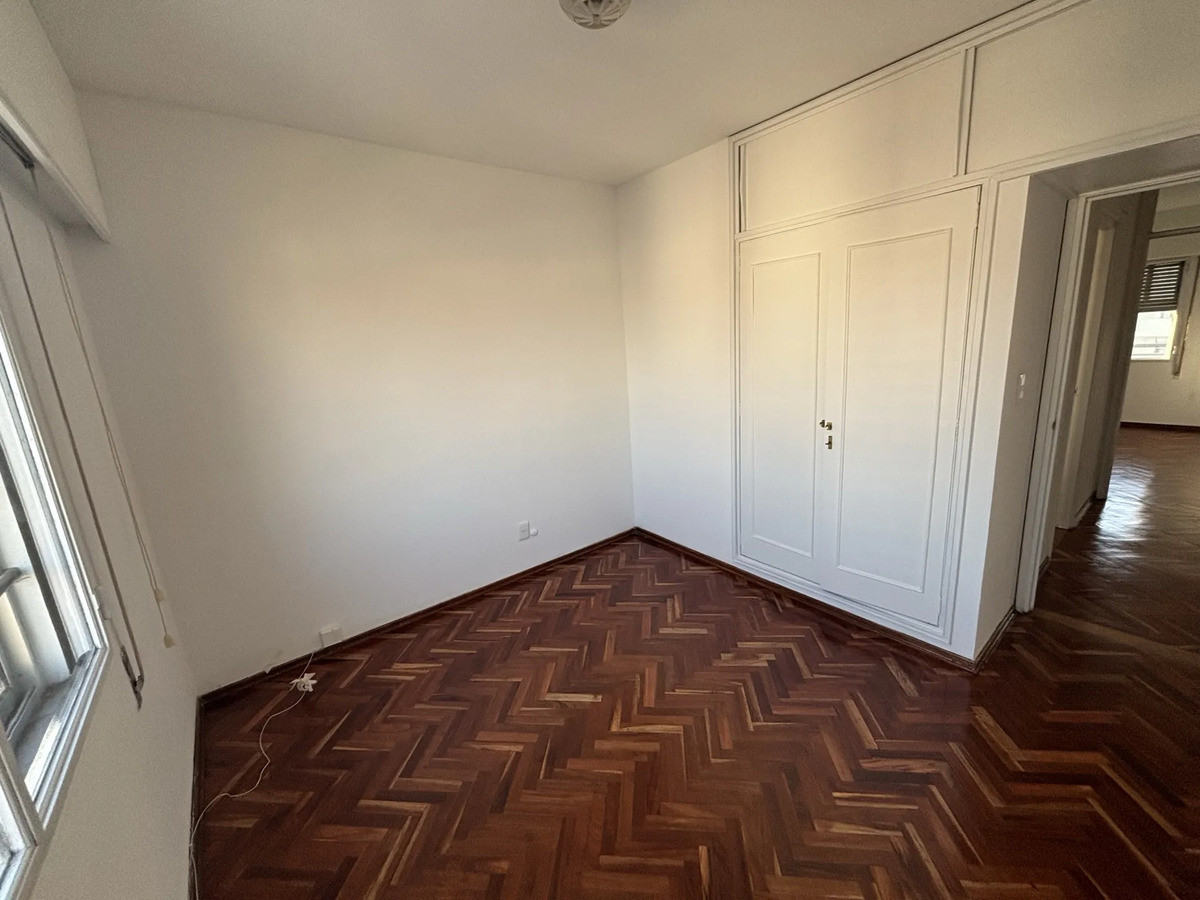 Apartamento ID.12578 - Alquiler Apartamento 3 Dormitorios Balcón Garaje Parque Rodó