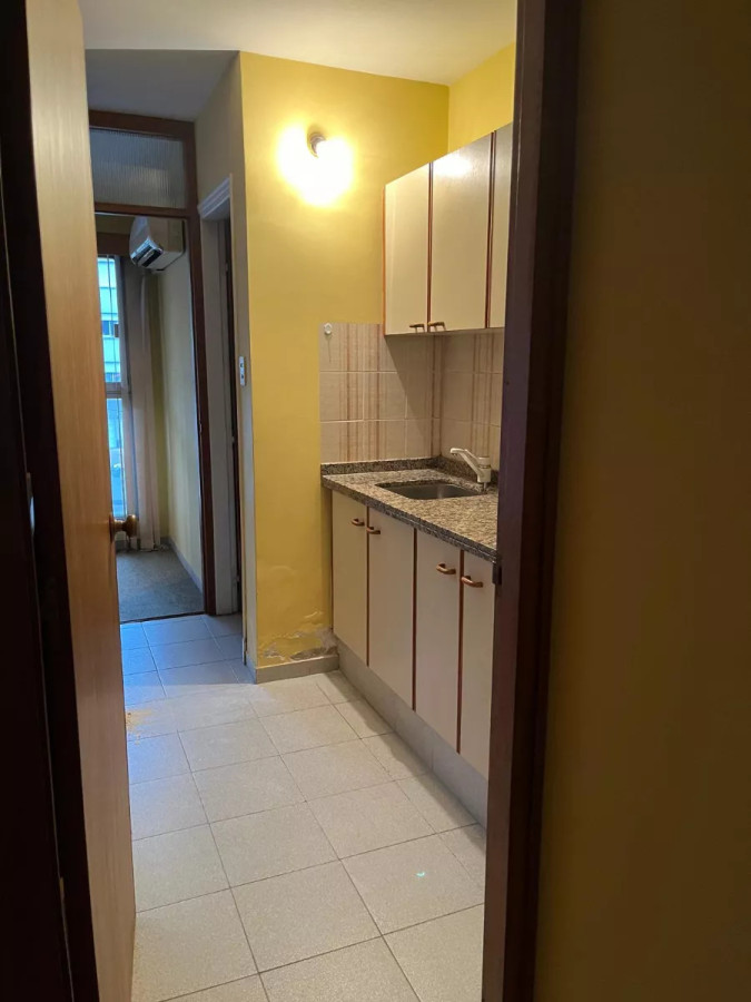 Apartamento ID.6922 - Alquiler Apto Oficina Estudio O Consultorio Punta Carretas