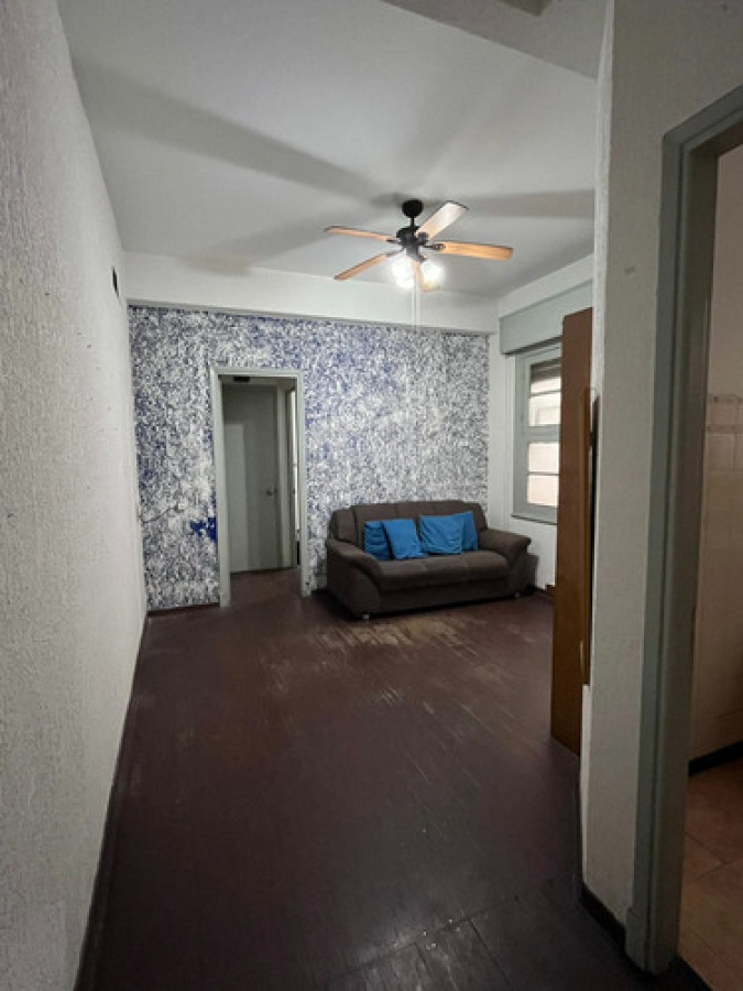 Apartamento ID.12555 - Venta Apartamento De 1 Dormitorio Con Balcón En Ciudad Vieja