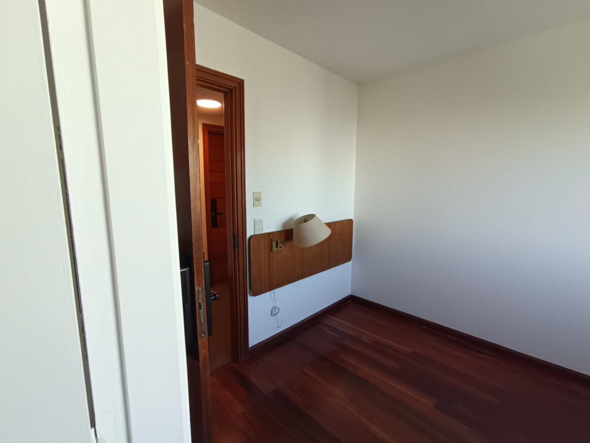 Apartamento ID.13138 - Alquiler Monoambiente Luminoso Reciclado En Pleno Centro