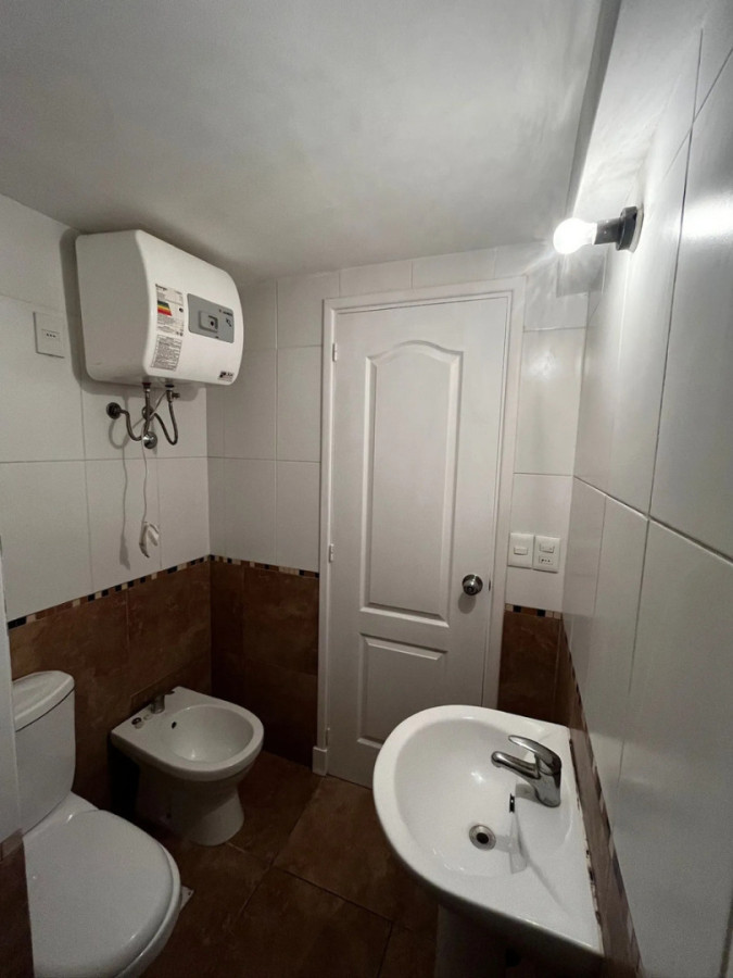 Apartamento ID.12480 - Alquiler Monoambiente Luminoso Buena Ubicación Parque Rodó