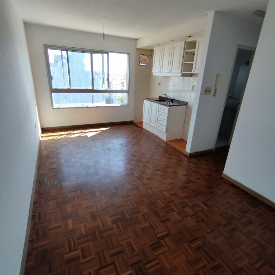 Apartamento ID.13131 - Alquiler Apartamento 1 Dormitorio En Pocitos Nuevo Casi Nuevo