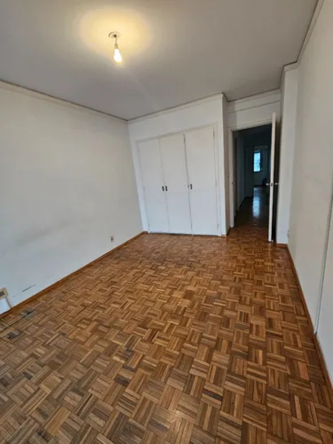 Apartamento ID.10030 - Hermoso Apartamento De 3 Dorm  Frente A La Rambla Pocitos