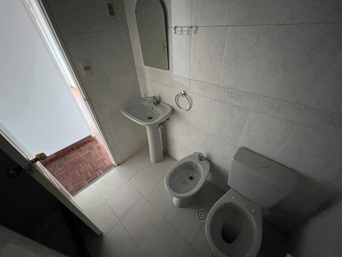 Apartamento ID.3376 - Alquiler Apartamento 2 Dormitorios Balcón En Pocitos Nuevo