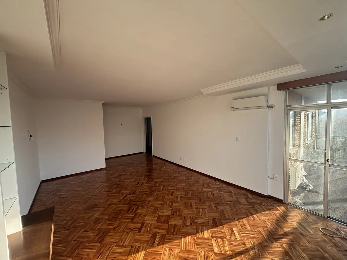 Apartamento ID.12578 - Alquiler Apartamento 3 Dormitorios Balcón Garaje Parque Rodó