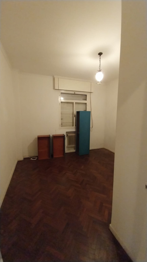 Apartamento ID.7978 - Venta Apartamento Con Renta De 2 Dorm En Ciudad Vieja
