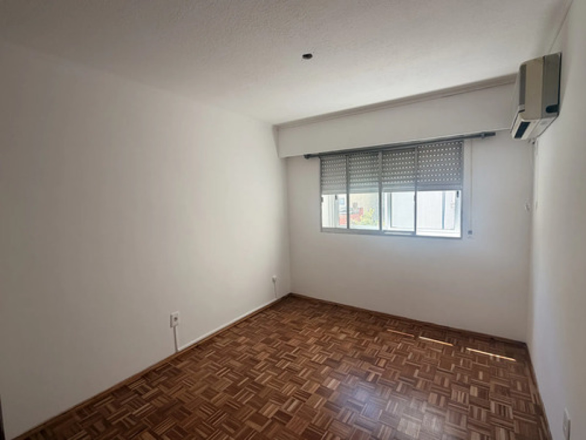 Apartamento ID.11931 - Alquiler de apartamento 2 dormitorios en Pocitos