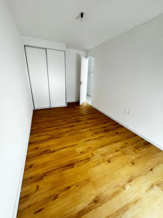 Apartamento ID.11781 - Alquiler Apartamento A Estrenar Con Gran Balcón De 50m2 En Cordon