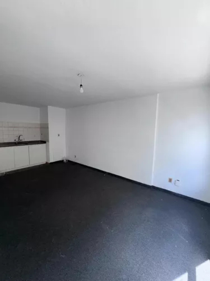 Apartamento ID.6578 - Alquiler Monoambiente  A Media Cuadra De La Rambla Pocitos