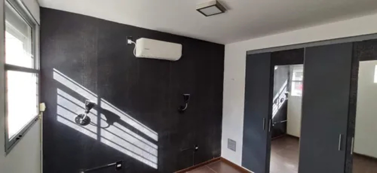 Apartamento ID.9749 - Hermoso Apartamento En Pocitos De Un Dormitorio Y Gran Terraza Con Parrillero