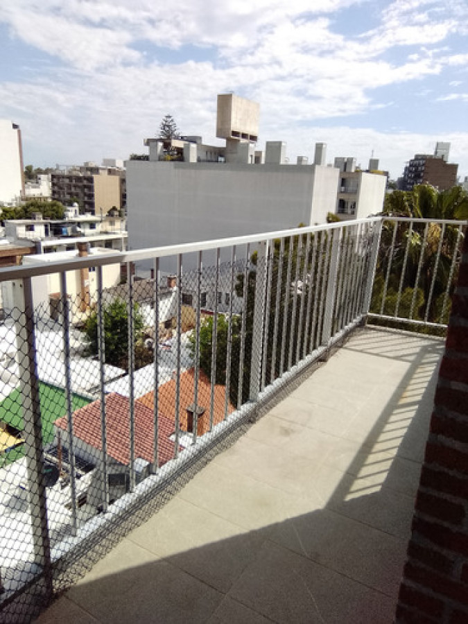 Apartamento ID.11748 - Alquiler De Pent House Con Cochera Y Terraza Amplia En La Blanqueada 