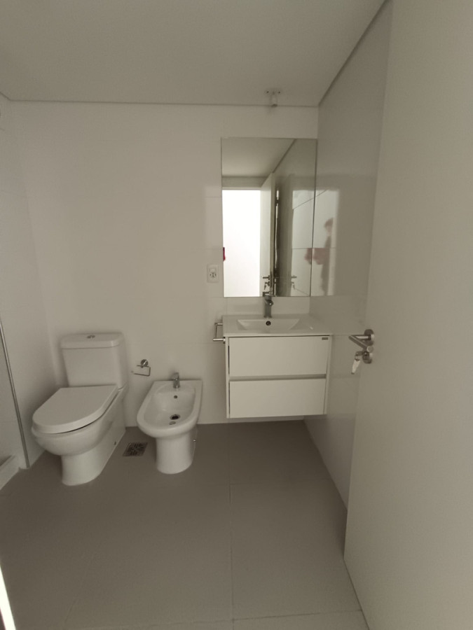 Apartamento ID.10856 - Alquiler Amplio Monoambiente A Estrenar Opción Garaje Cordón