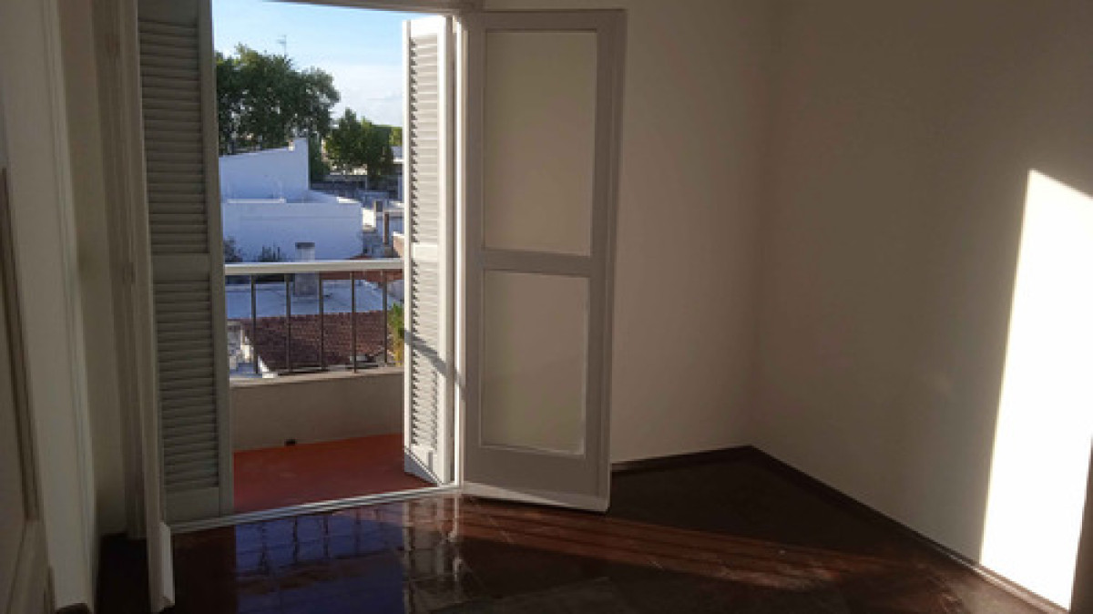 Apartamento ID.11392 - Dueño Alquila - Excelente Apartamento 2 Dormitorios, Muy Comodo Y Seguro. Muy Iluminado Y Ventilado.