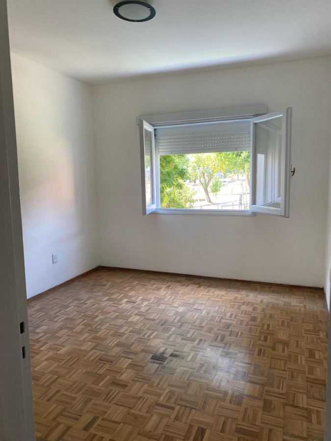 Apartamento ID.8697 - Venta De Apartamento 2 Dormitorios Mercado Modelo