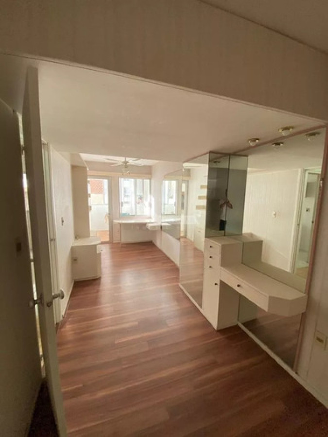 Apartamento ID.11466 - Venta Con Renta Excelente Apartamento 5 Dormitorios 4 Baños Garaje En Punta Carretas