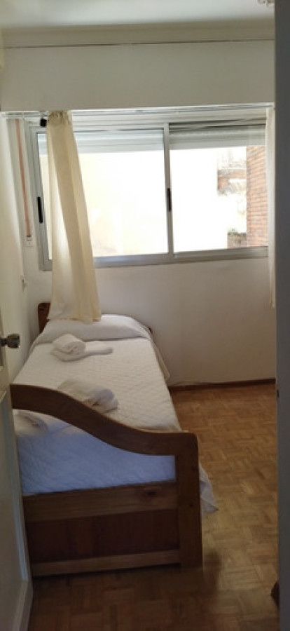 Apartamento ID.8947 - Alquiler Apartamento 2 Dormitorios Amueblado Frente Mar Punta Carretas