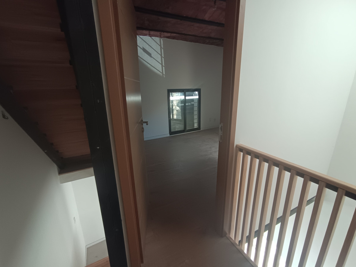 Apartamento ID.12715 - Venta Apto Casa Duplex Cordón 1 Dormitorio Azotea Reciclado