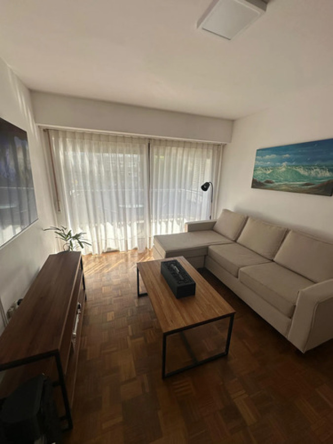 Apartamento ID.11934 - Alquiler de monoambiente en Pocitos
