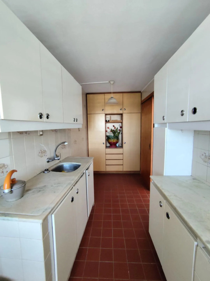 Apartamento ID.12573 - Alquiler Apartamento De 2 Dormitorios Al Frente En Unión