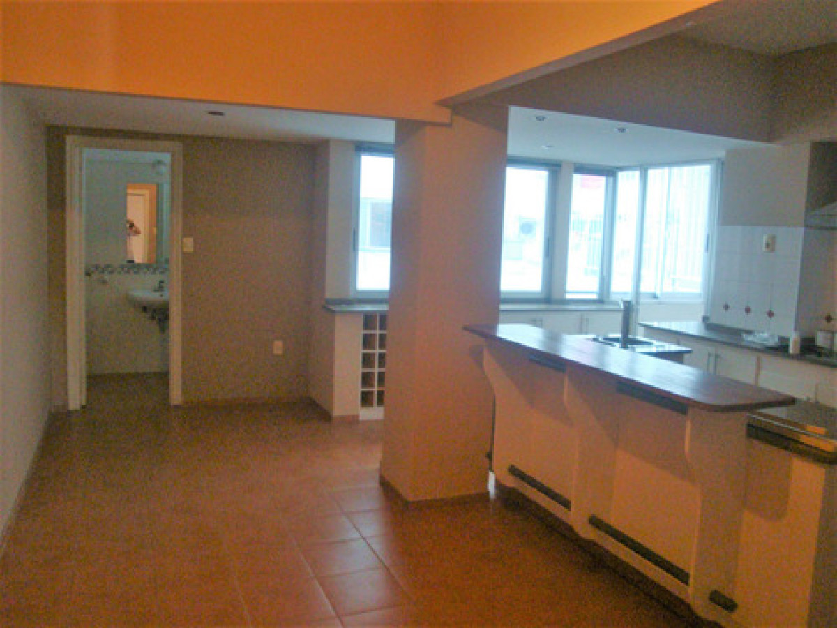 Apartamento ID.11266 - Apartamento En Venta Totalmente Reciclado 3 Dorm 3 Baños En Centro