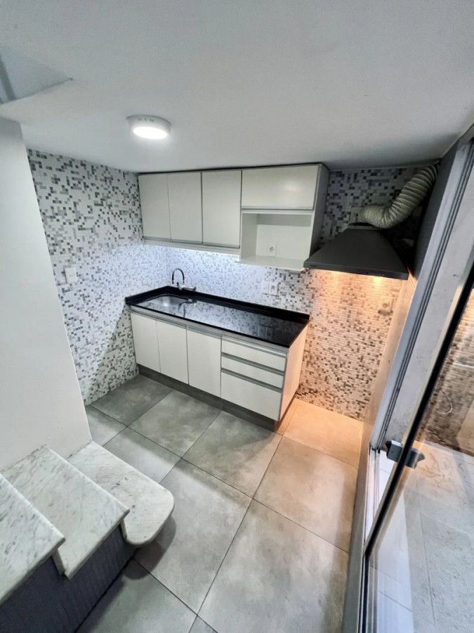 Apartamento ID.13160 - Alquiler Apartamento 3 Dormitorios 2 Baños Con Patio En Cordón