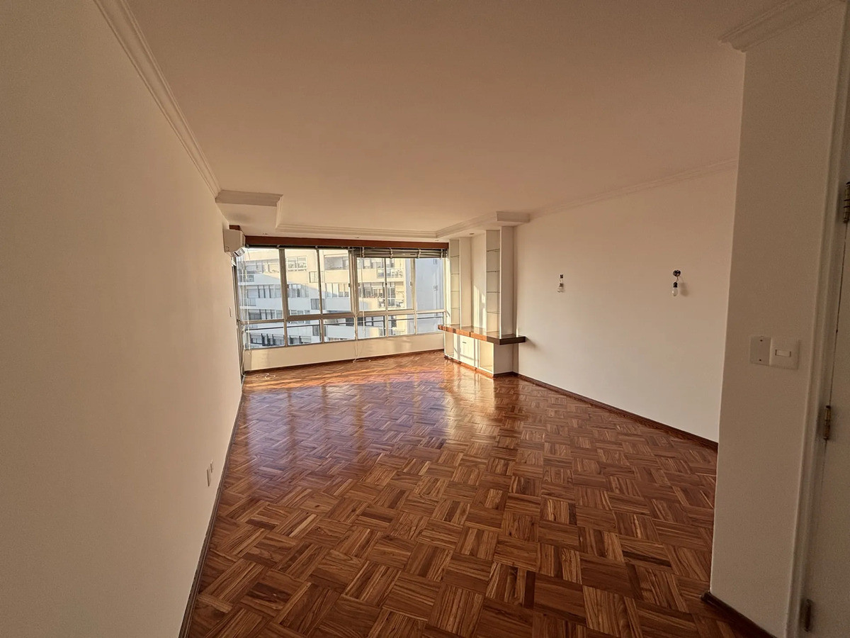 Apartamento ID.12578 - Alquiler Apartamento 3 Dormitorios Balcón Garaje Parque Rodó