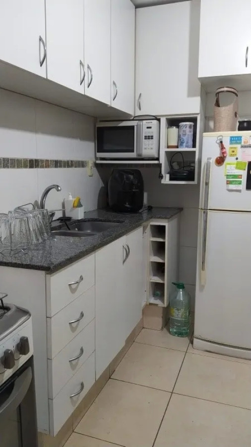 Apartamento ID.710 - Apartamento 1 Dormitorio Con Cochera Y Balcón En Centro