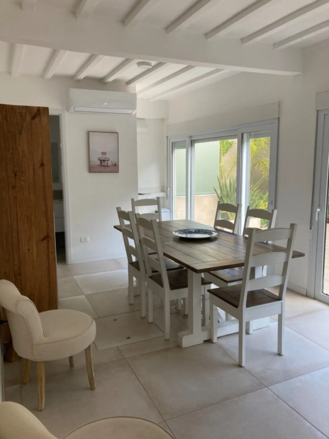 Apartamento ID.13133 - Alquiler Apartamento De 1 Dormitorio Con Terraza Balcón Cochera En Malvin