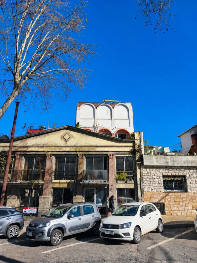 Apartamento ID.13111 - Alquiler De Monoambiente Al Frente Sobre Durazno Esquina Magallanes En Palermo